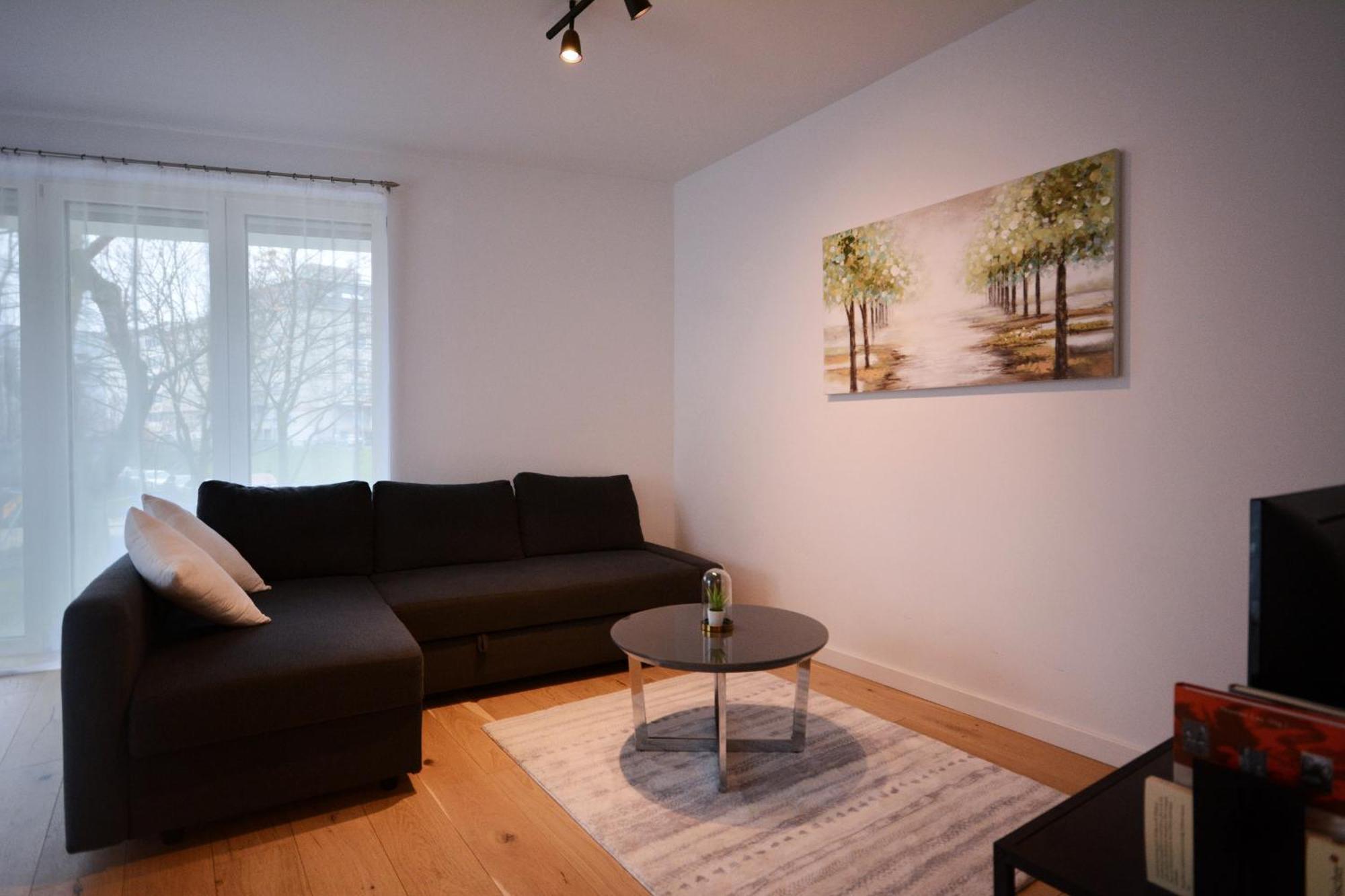 Bella's - Beautiful, Modern And Next To Metro Apartment Wien